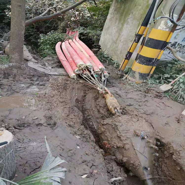 四川武汉拖拉管